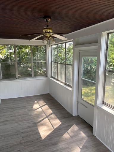 1043 Burns Avenue, Saint Paul, MN 55106