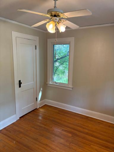 1043 Burns Avenue, Saint Paul, MN 55106