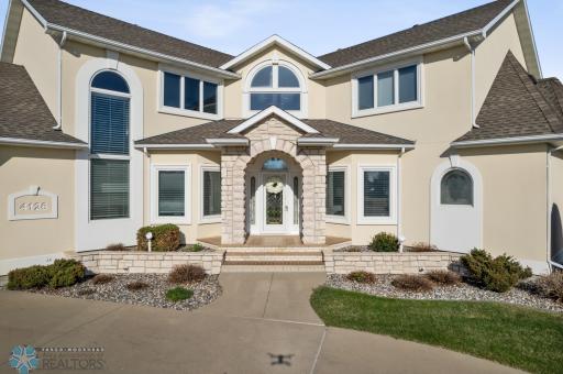 4126 Timberline Drive S, Fargo, ND 58104