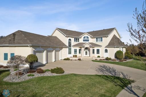 4126 Timberline Drive S, Fargo, ND 58104