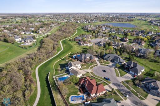 4126 Timberline Drive S, Fargo, ND 58104