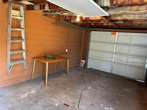 324 Maple Avenue S, Thief River Falls, MN 56701