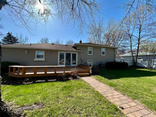 324 Maple Avenue S, Thief River Falls, MN 56701