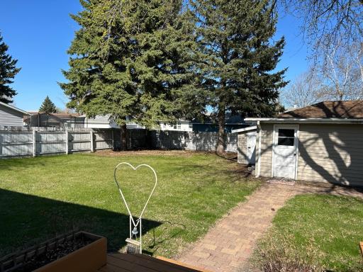 324 Maple Avenue S, Thief River Falls, MN 56701