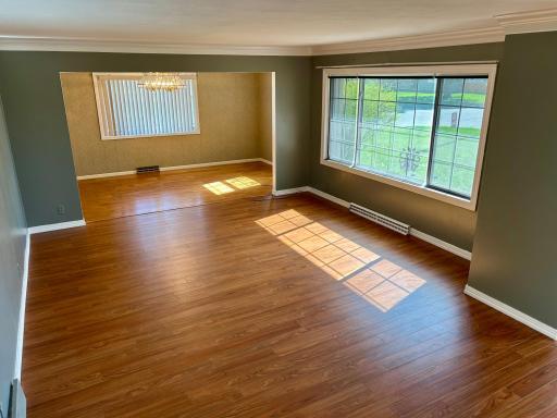 324 Maple Avenue S, Thief River Falls, MN 56701