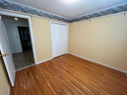 324 Maple Avenue S, Thief River Falls, MN 56701