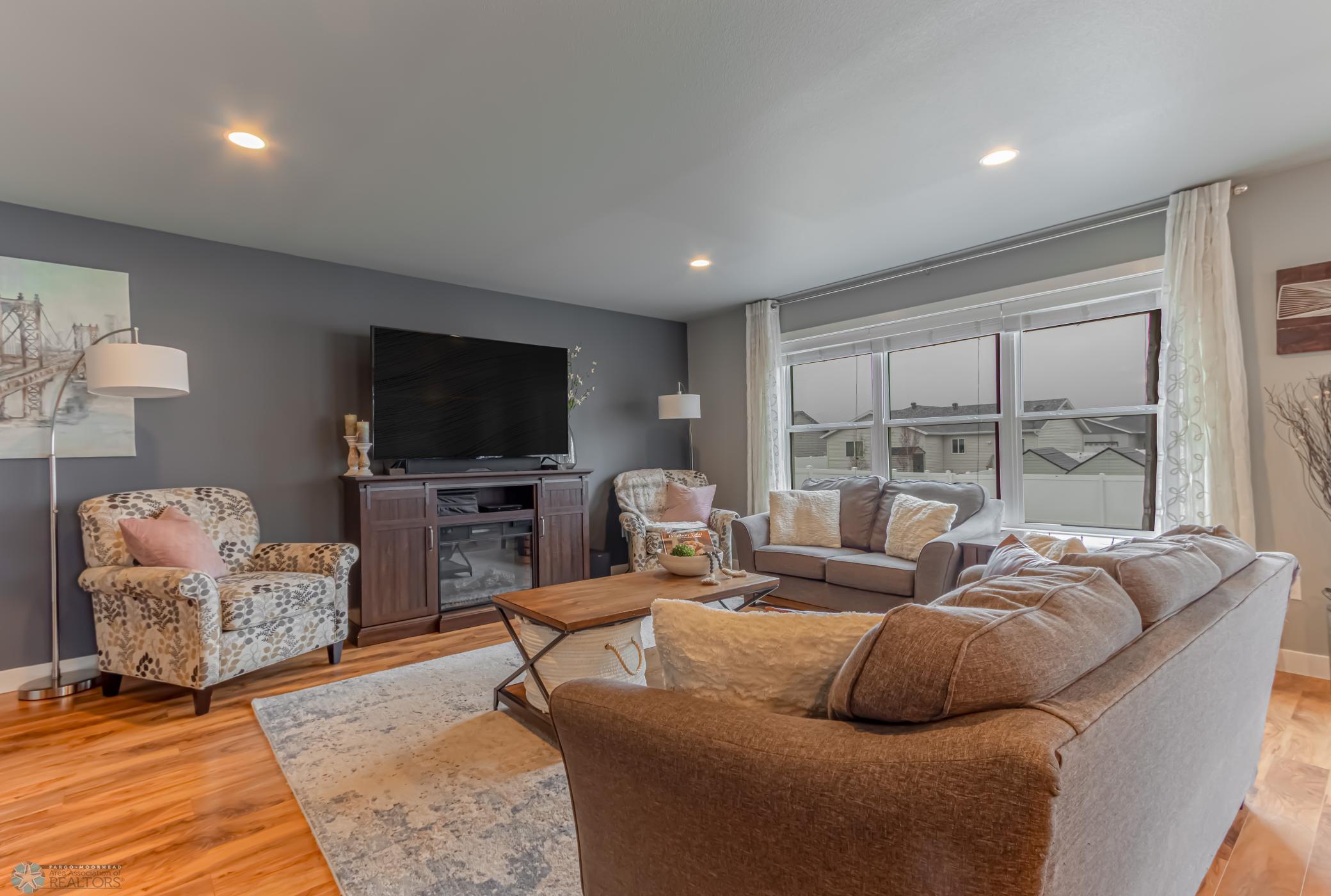Living_Room_2.jpg