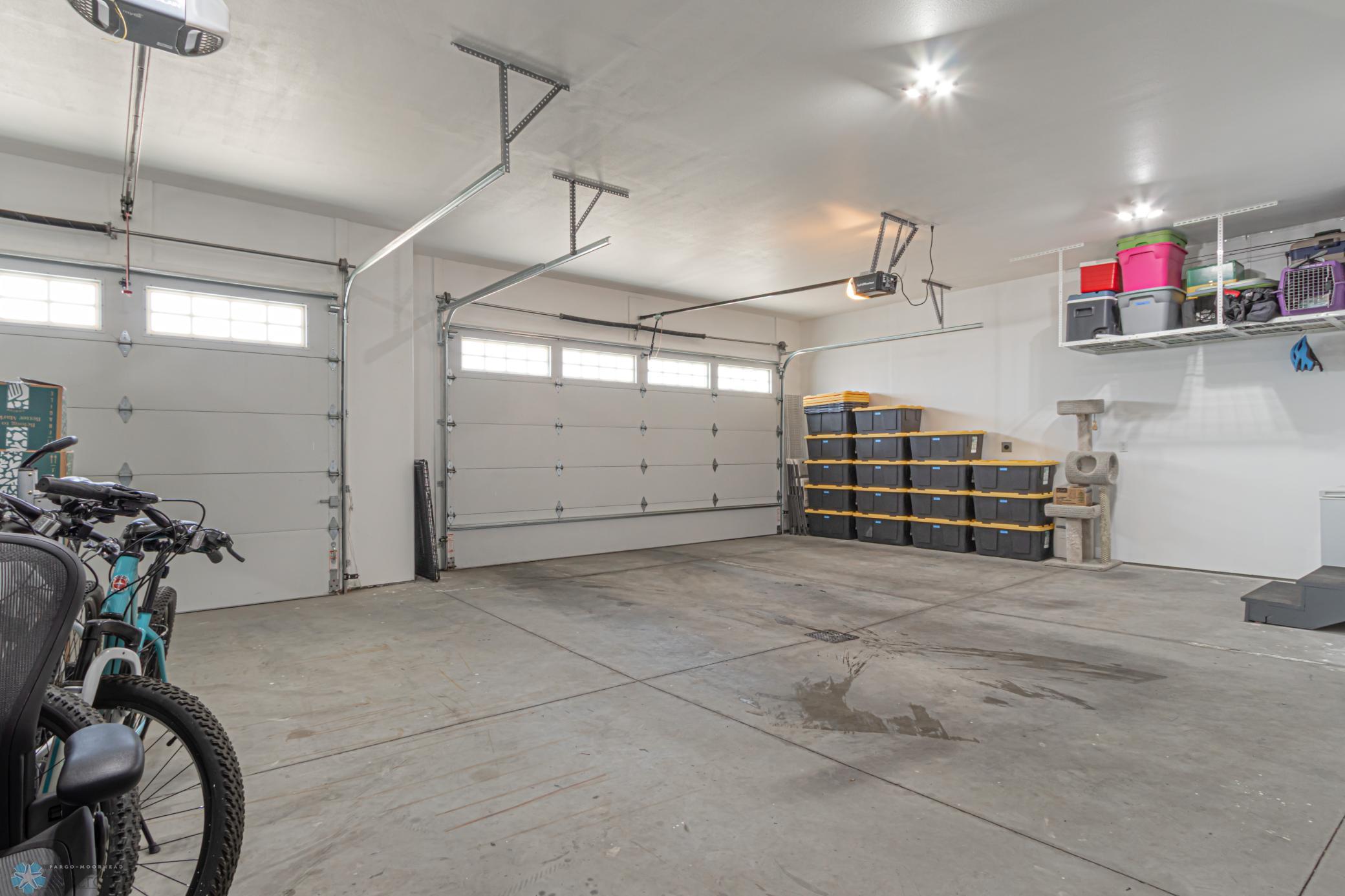Garage_1.jpg