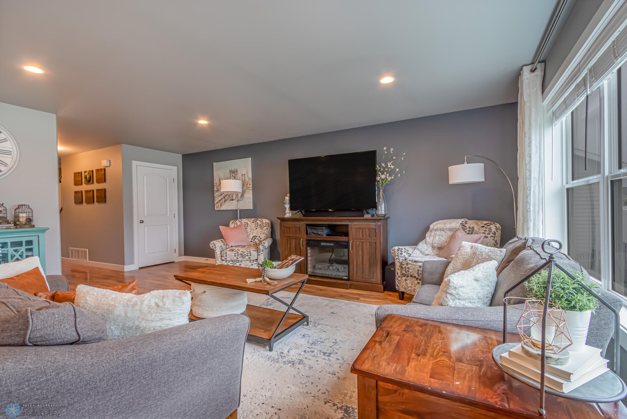 Living_Room_3.jpg