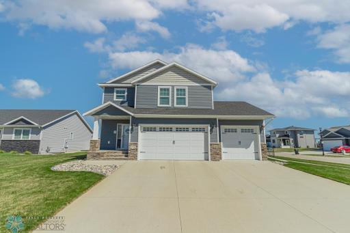 1106 26th Avenue W, West Fargo, ND 58078