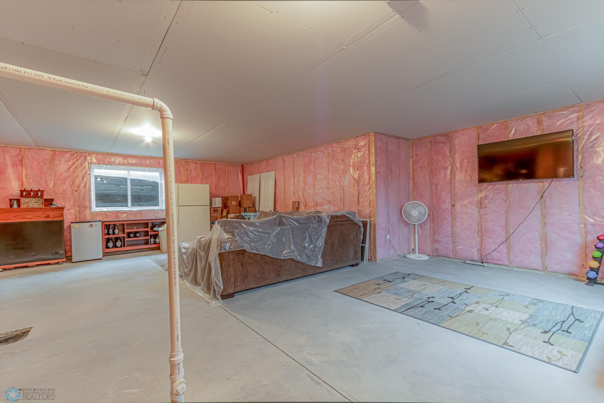 Unfinished_Basement_3.jpg
