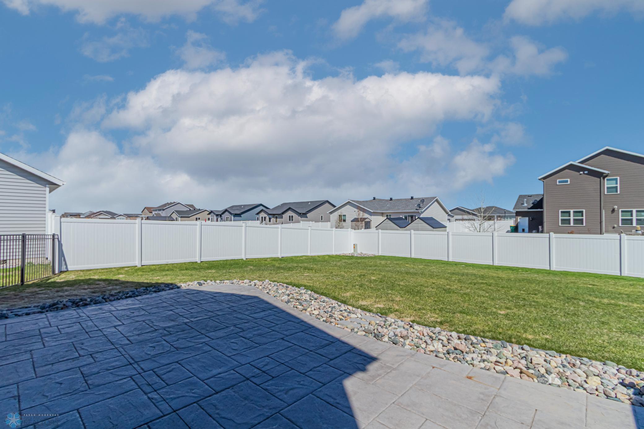 Backyard_6.jpg