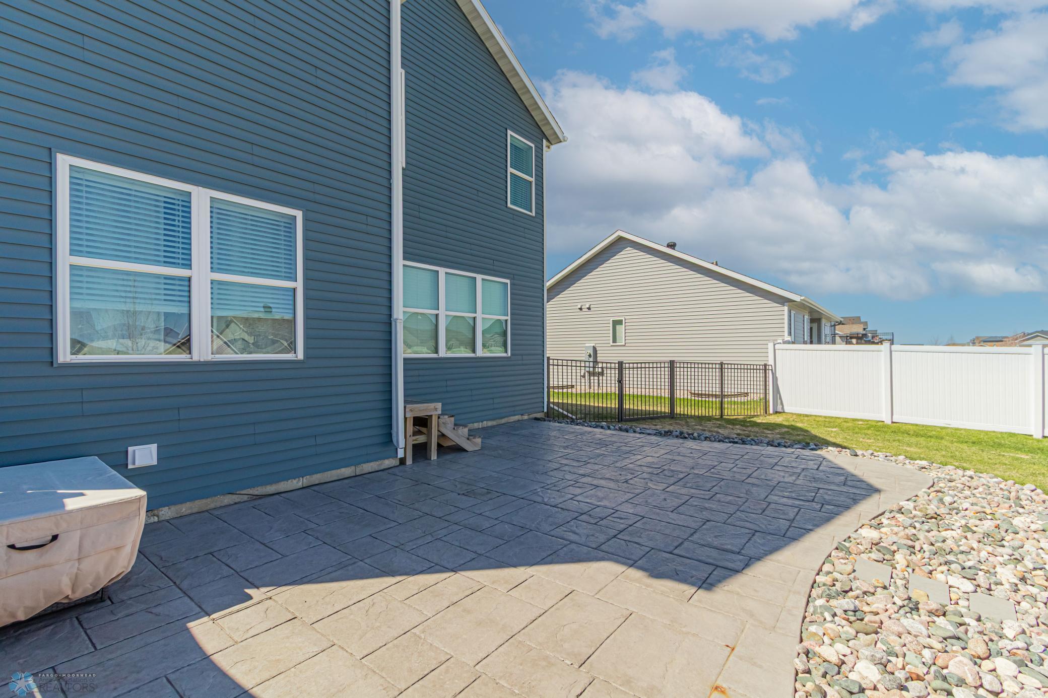 Backyard_8.jpg
