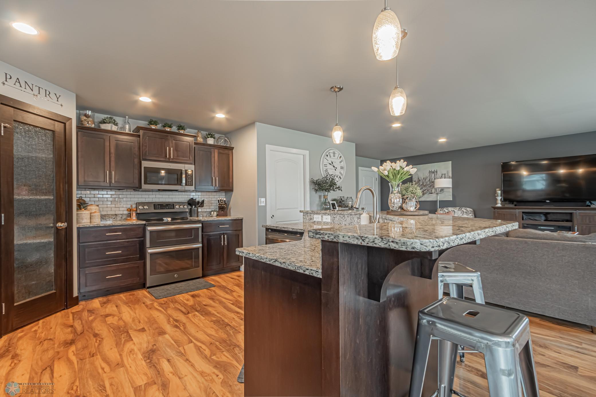 Kitchen_6.jpg