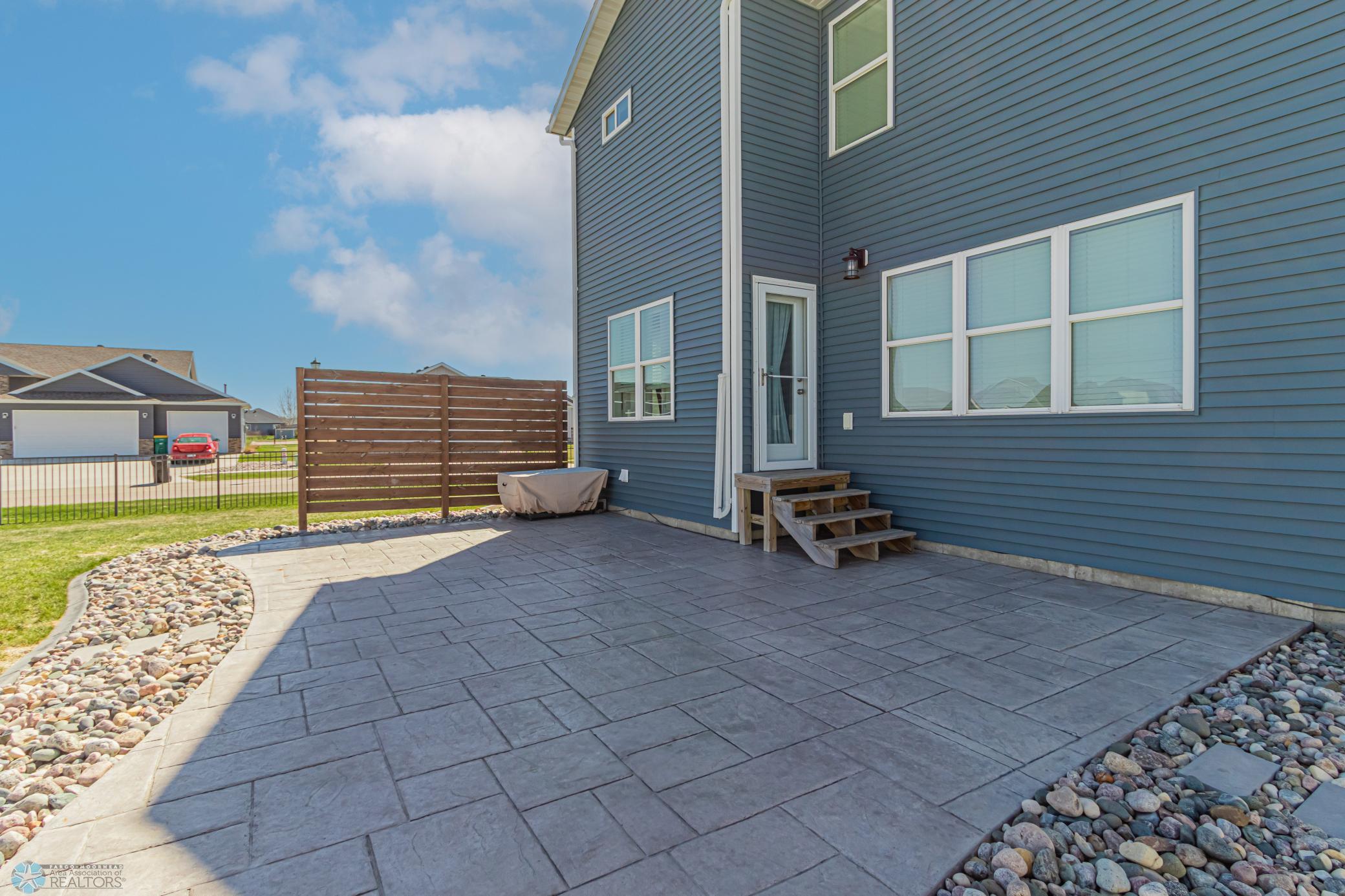 Backyard_7.jpg
