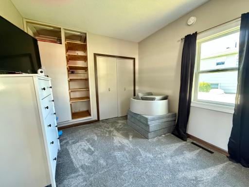 513 Water Avenue N, Saint Hilaire, MN 56754