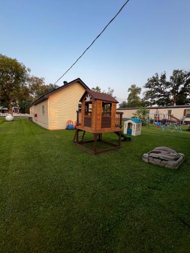 513 Water Avenue N, Saint Hilaire, MN 56754