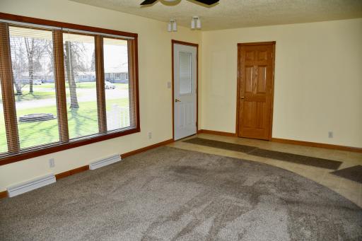 302 Elm Street, Oklee, MN 56742