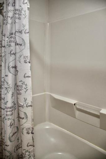 302 Elm Street, Oklee, MN 56742