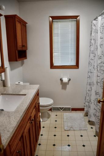 302 Elm Street, Oklee, MN 56742