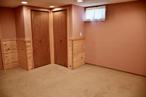 302 Elm Street, Oklee, MN 56742