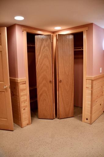 302 Elm Street, Oklee, MN 56742