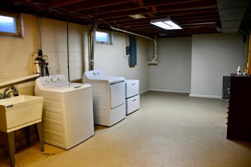 302 Elm Street, Oklee, MN 56742