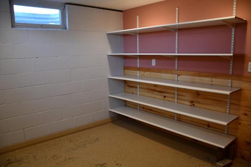 302 Elm Street, Oklee, MN 56742