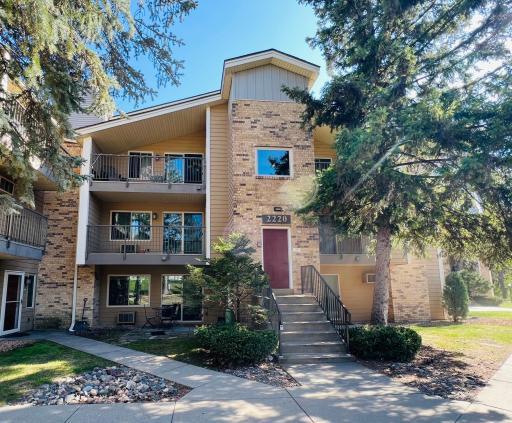 2220 Ridge Drive, 11, Minneapolis, MN 55416