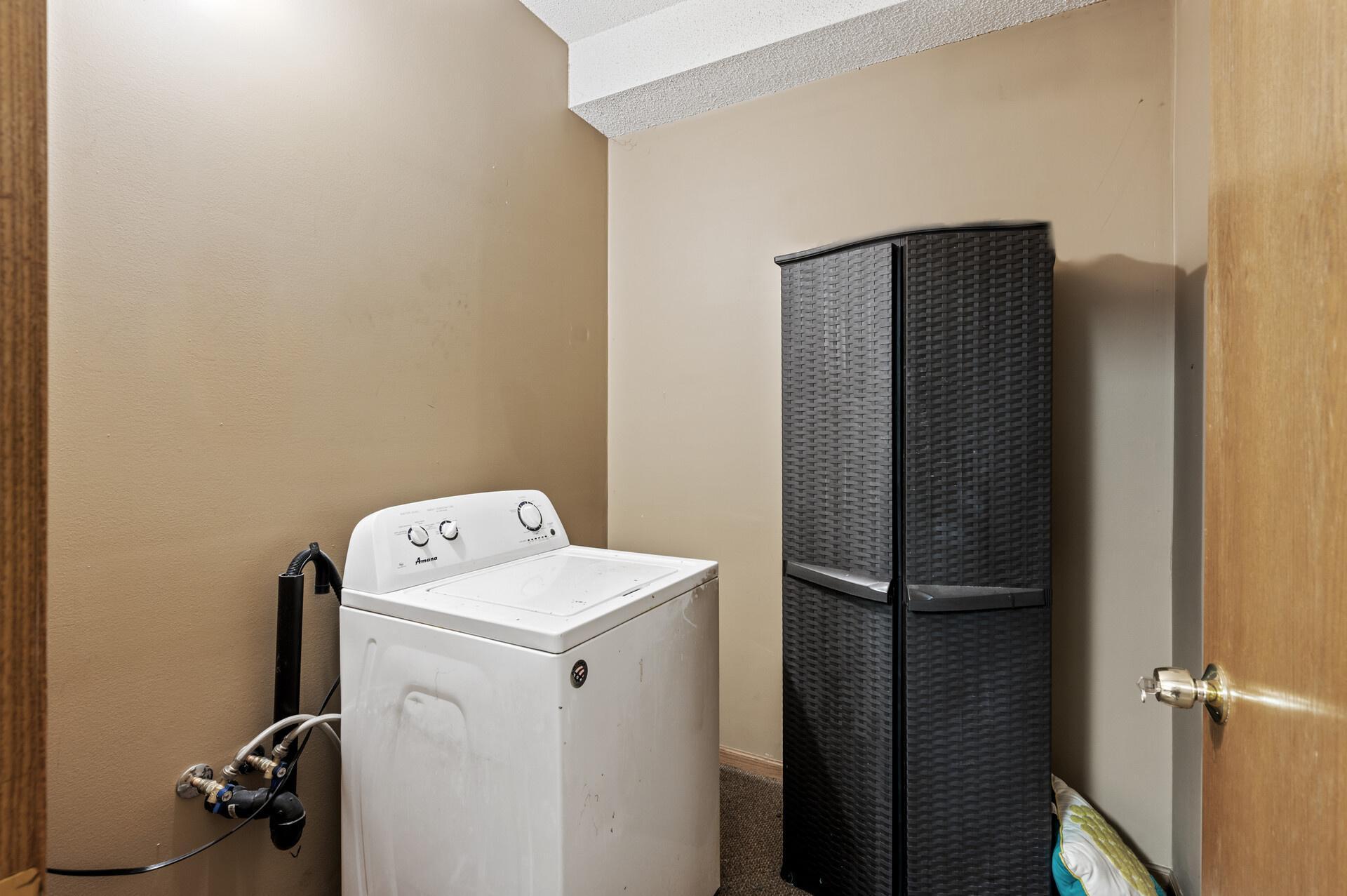 Washroom 1:2 Bath.jpeg