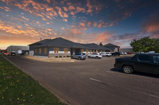 8557 Wyoming Avenue N, 5, Brooklyn Park, MN 55445