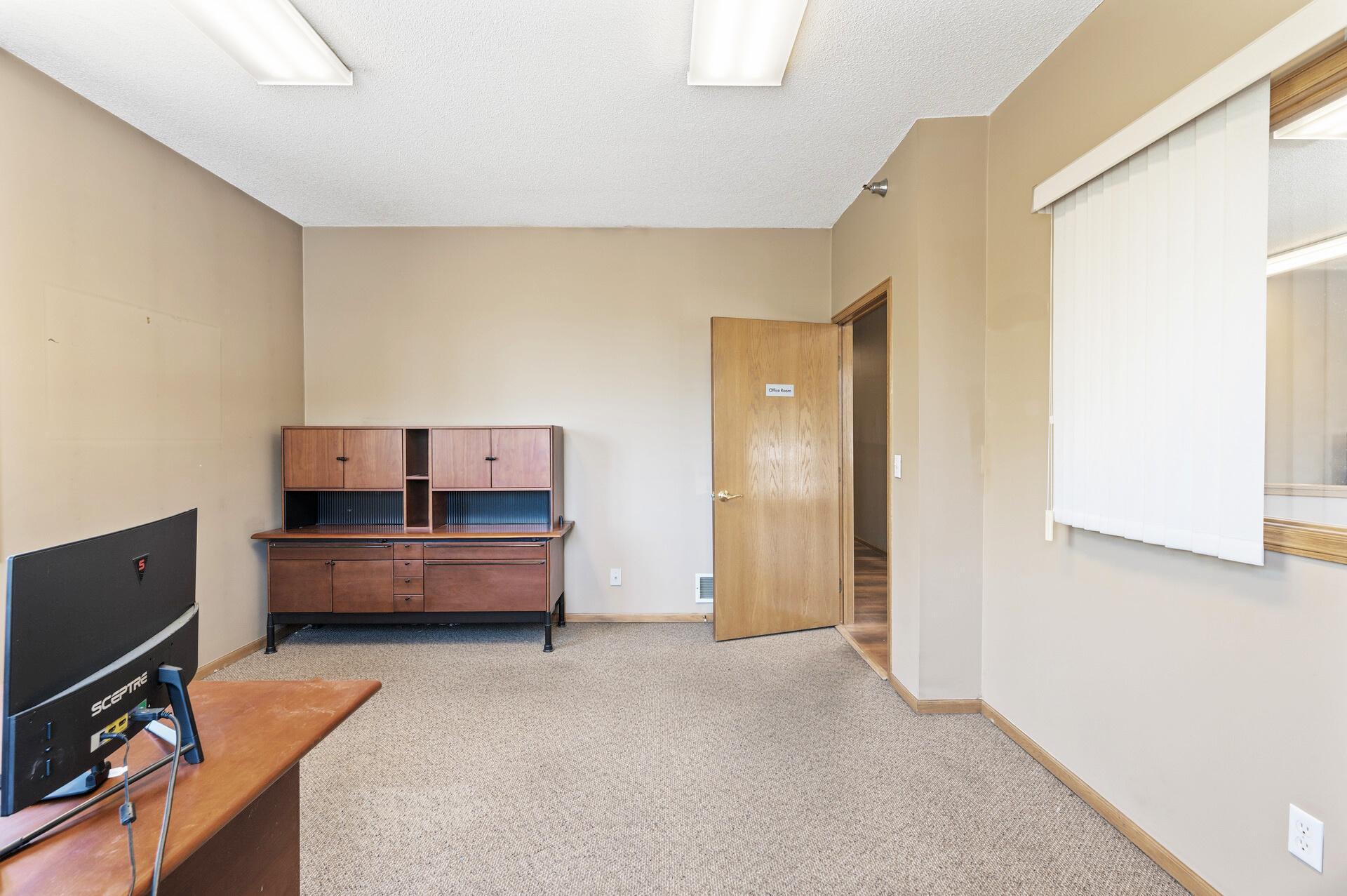 Office 1