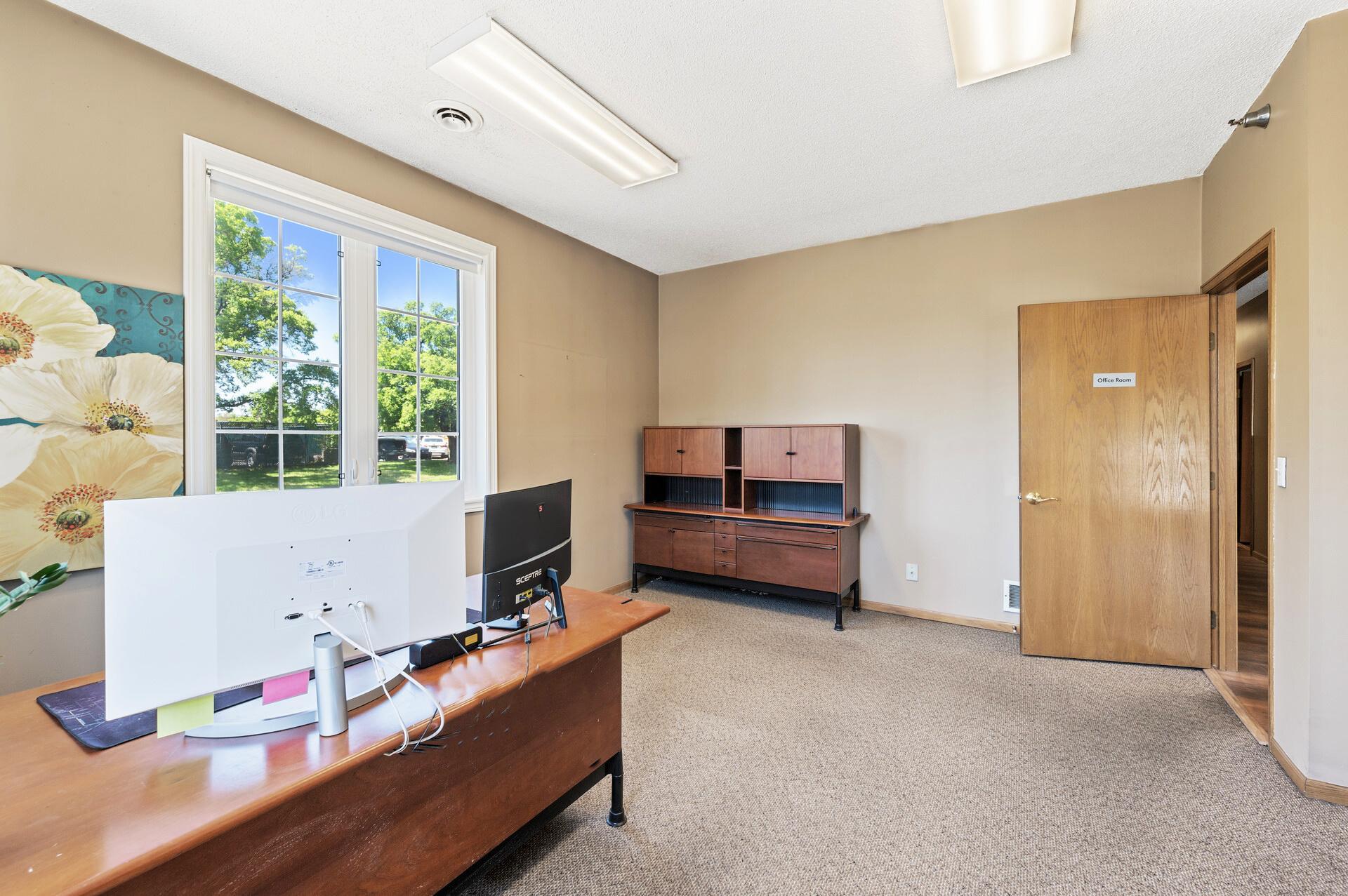 Office 1