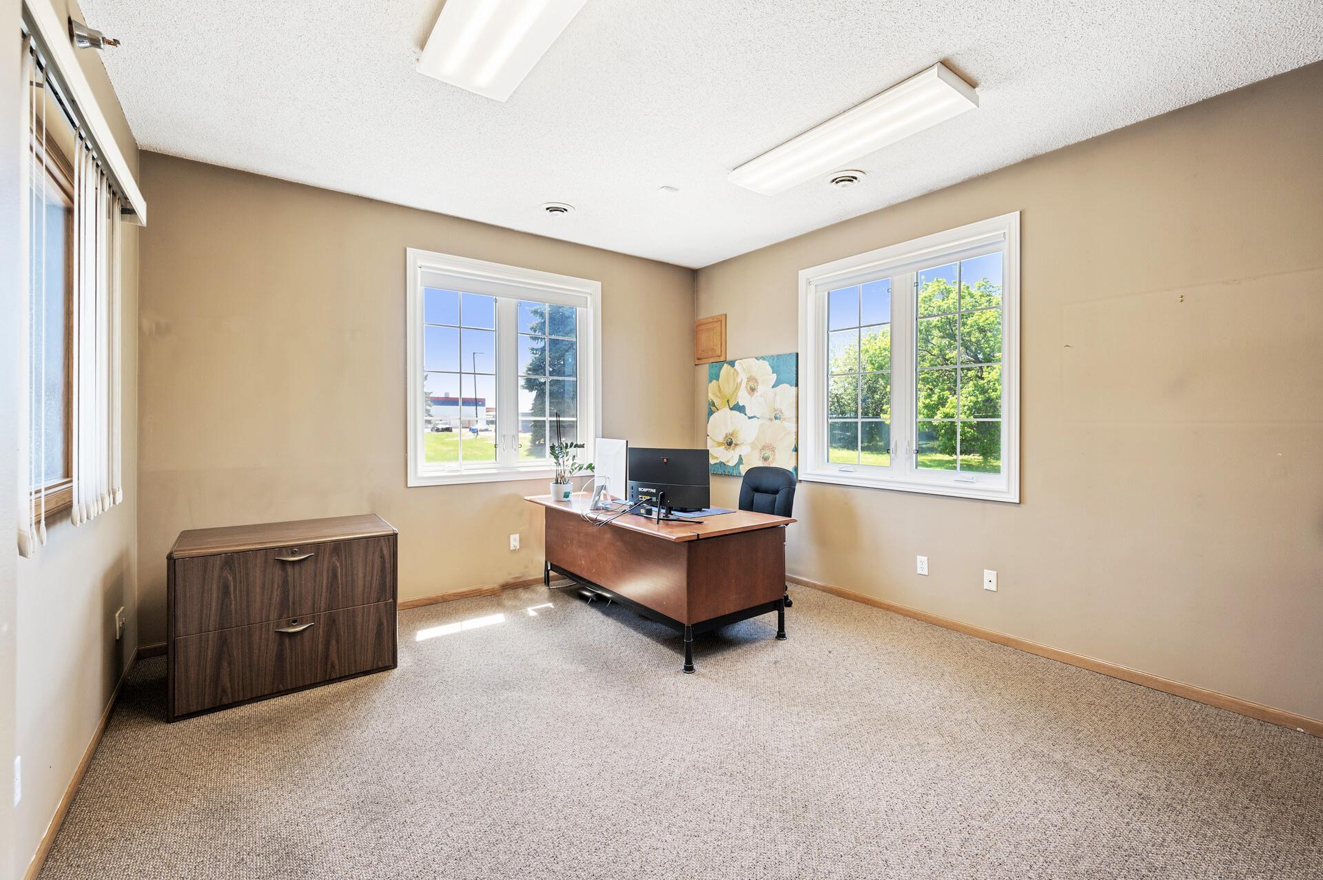 Office 1