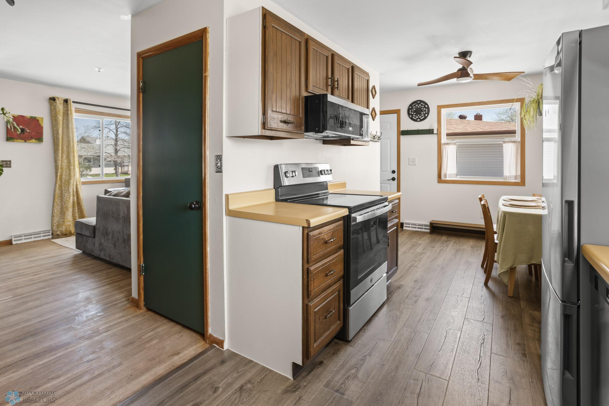 401 3rd Ave E West Fargo