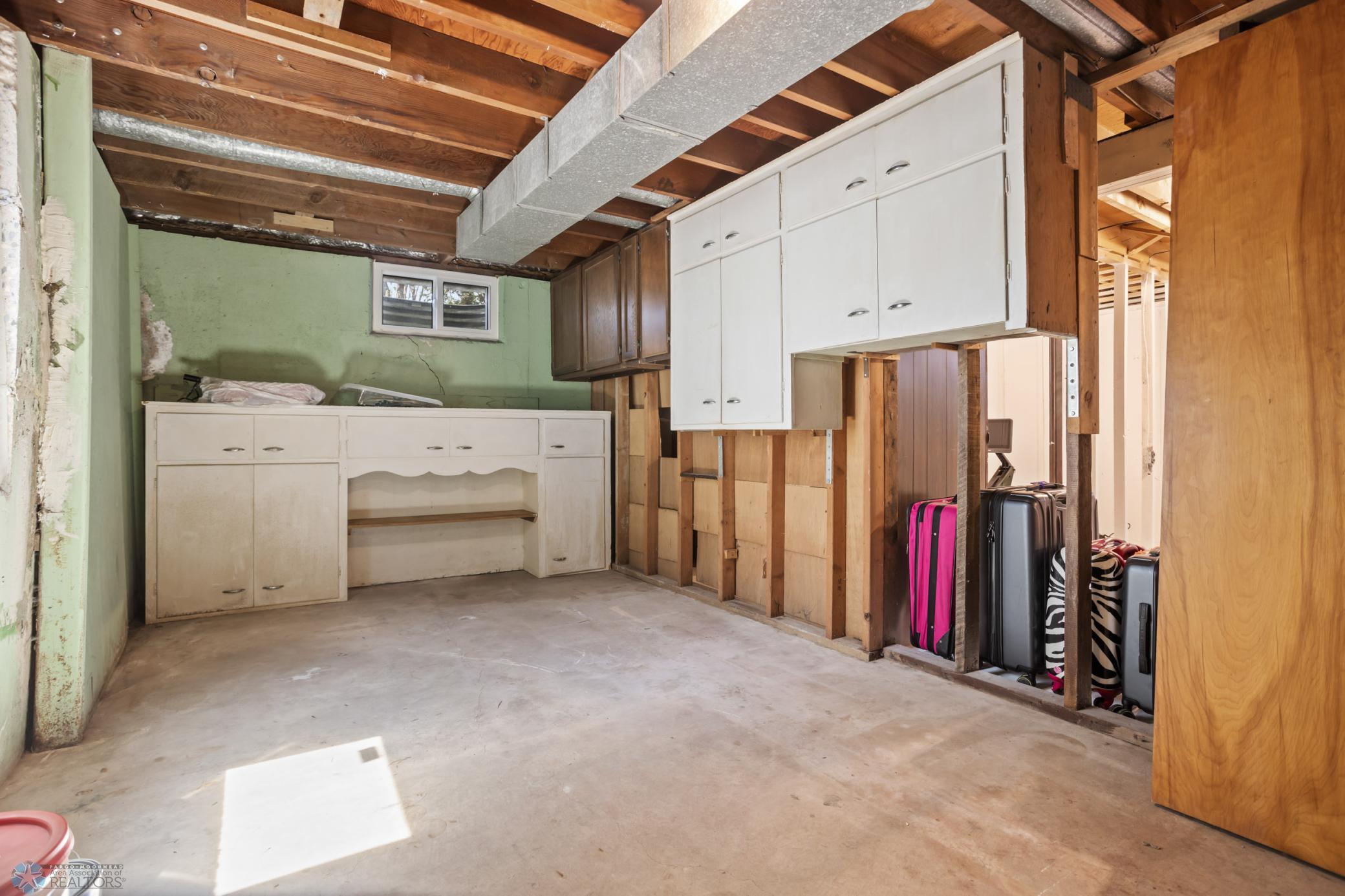 401 3rd Ave E West Fargo