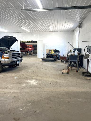 55715 State Highway 11, Warroad, MN 56763