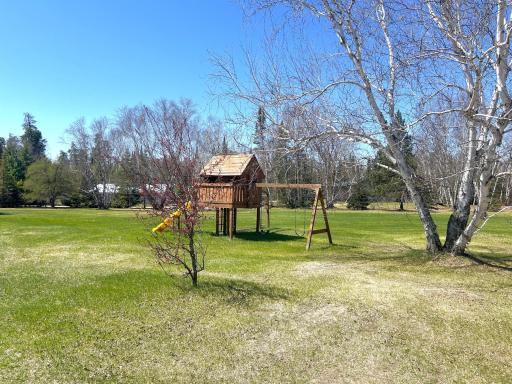 55715 State Highway 11, Warroad, MN 56763