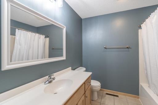 105 Doral Drive, Mankato, MN 56001