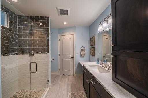 622 S South Shore Drive, Detroit Lakes, MN 56501