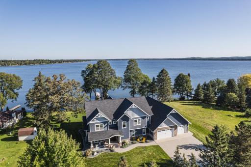 622 S South Shore Drive, Detroit Lakes, MN 56501