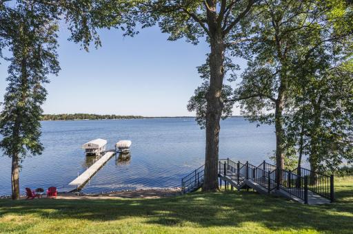 622 S South Shore Drive, Detroit Lakes, MN 56501