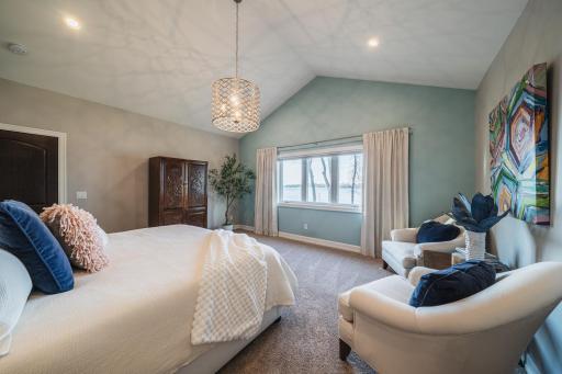 622 S South Shore Drive, Detroit Lakes, MN 56501