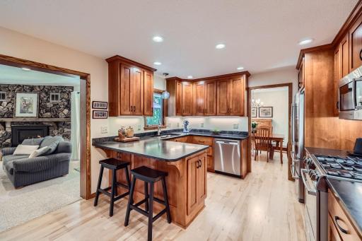 1917 29th Avenue NW, Saint Paul, MN 55112
