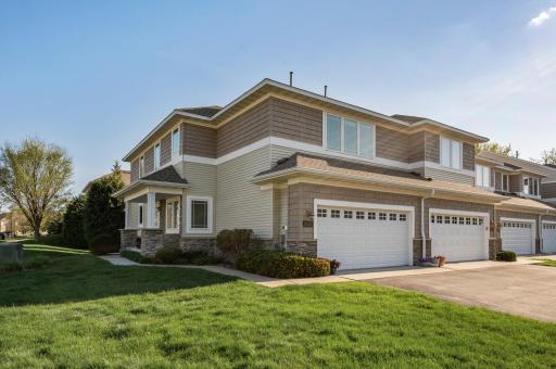 10531 Bay View Lane, Saint Paul, MN 55129