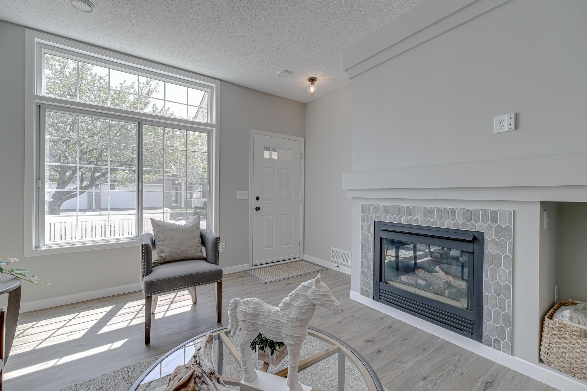 Living-Room-3.jpg