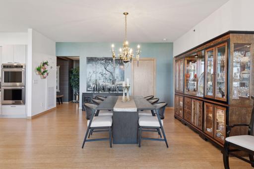 215 10th Avenue S, 812, Minneapolis, MN 55415
