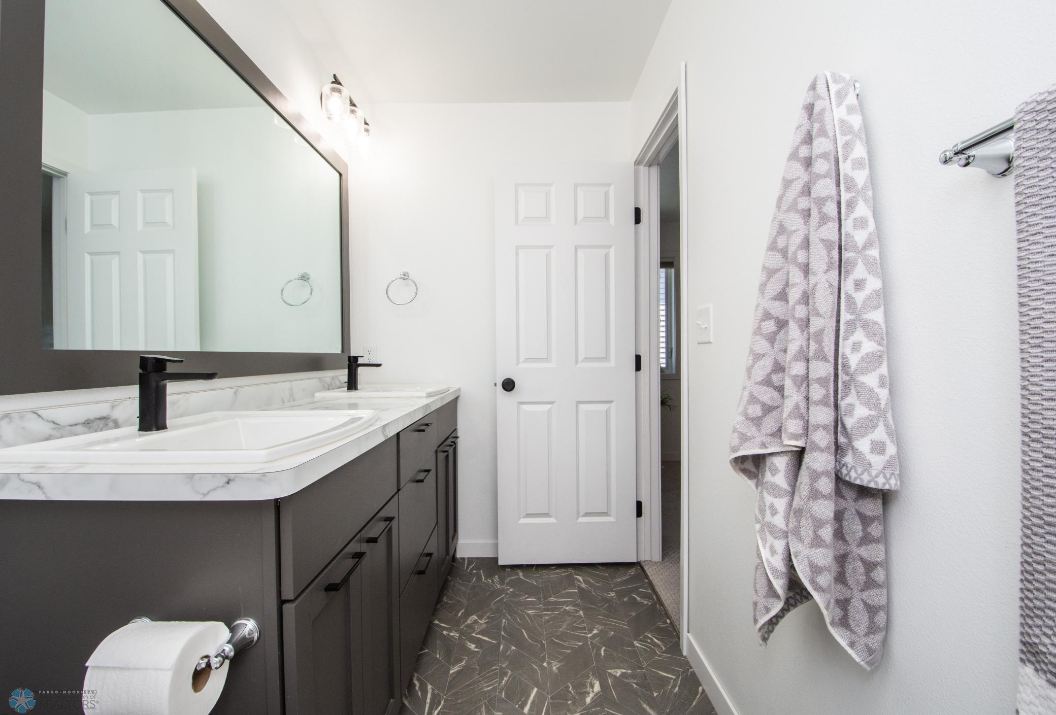 Private Main Bathroom