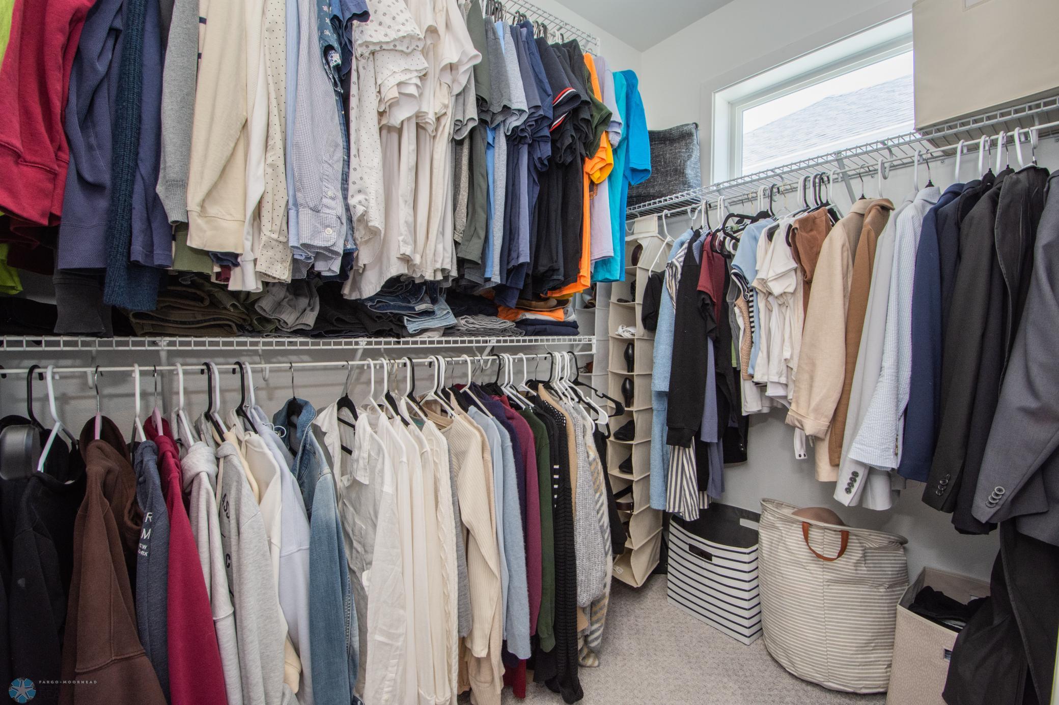 Main Bedroom / Walk-In Closet