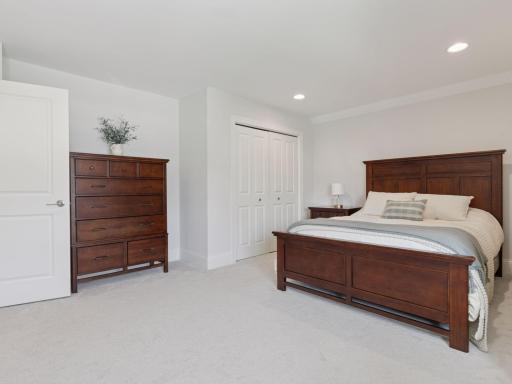 15535 52nd Place N, Minneapolis, MN 55446